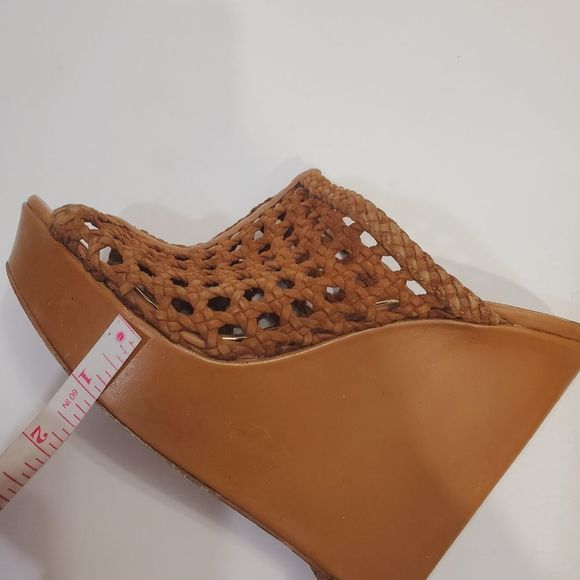 Mark & James by  Badgley Mishka tan leather high platform wedge sandals size 8 - Picture 5 of 13